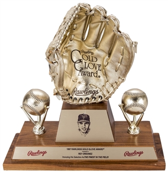 1997 Rey Ordóñez Rawlings Gold Glove Award